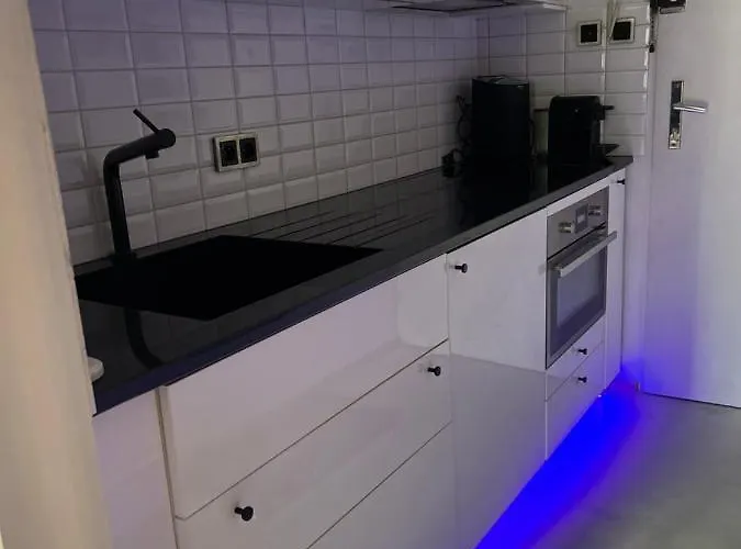 Moderni Industry Apartment *