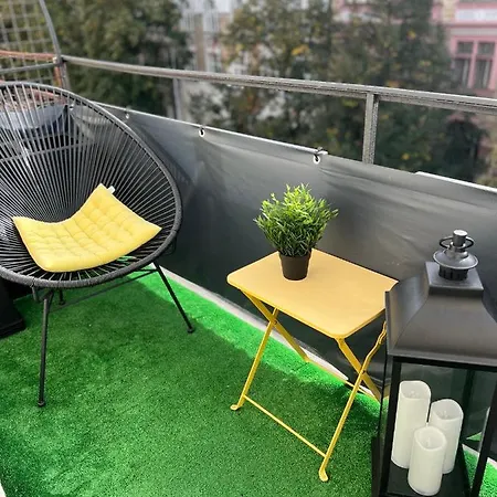 Moderni Industry Apartman